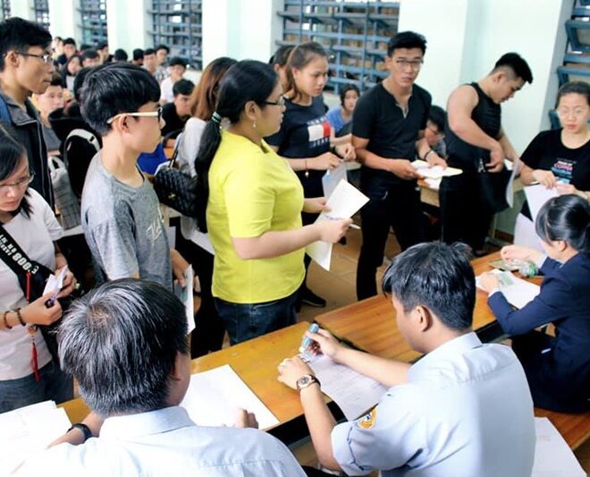 Bao nhiêu tuổi được thi bằng xe máy? Quy định mới nhất ai cũng cần biết